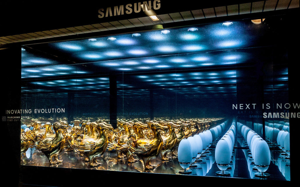 KaDeWe-visual-merchandising-für-Samsung_10